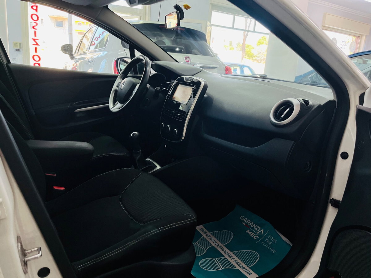 Renault Clio 1.5 dCi 8V 75CV Start&Stop 5 porte Duel (12)