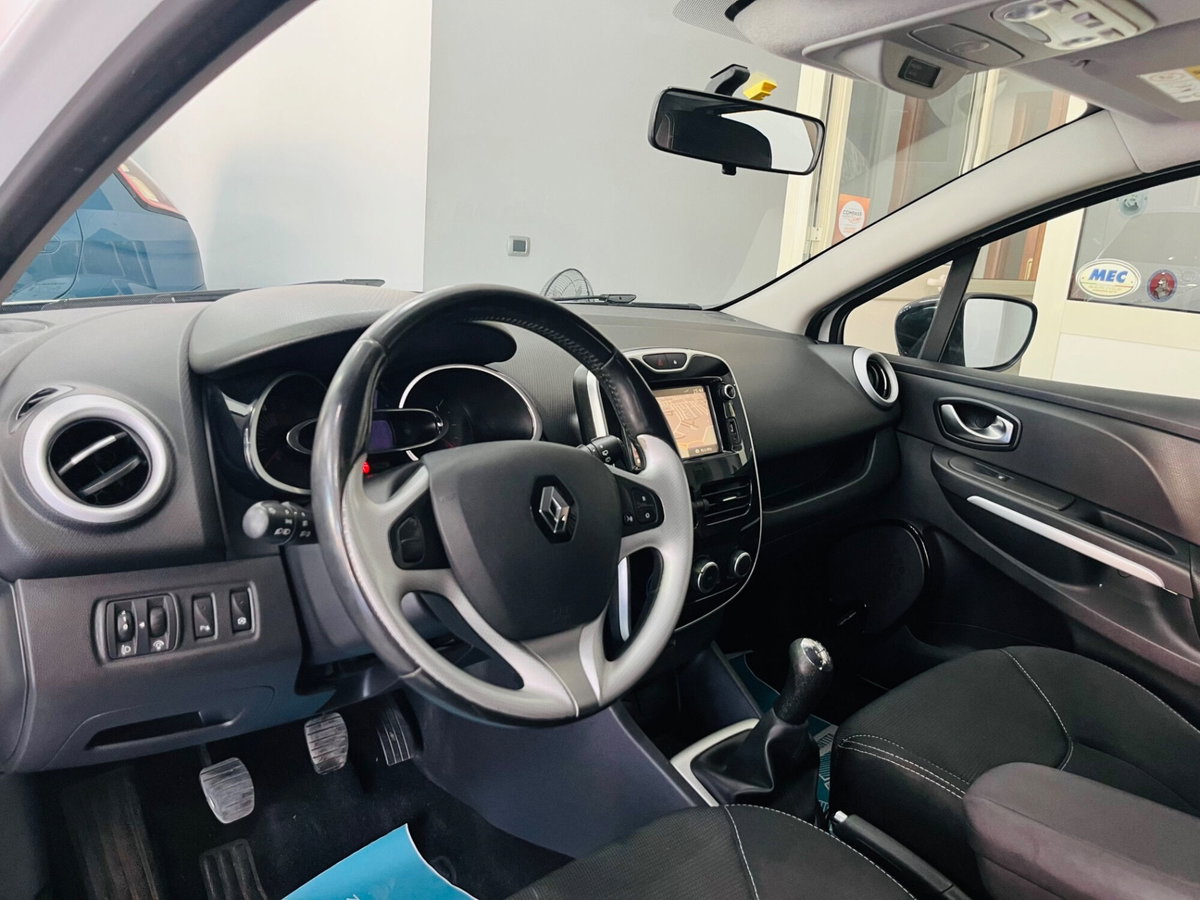 Renault Clio 1.5 dCi 8V 75CV Start&Stop 5 porte Duel (14)