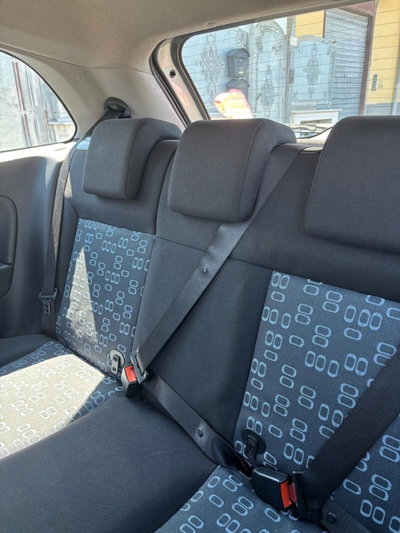 Ford Fiesta 1.2 16V 3p. Ghia (18)