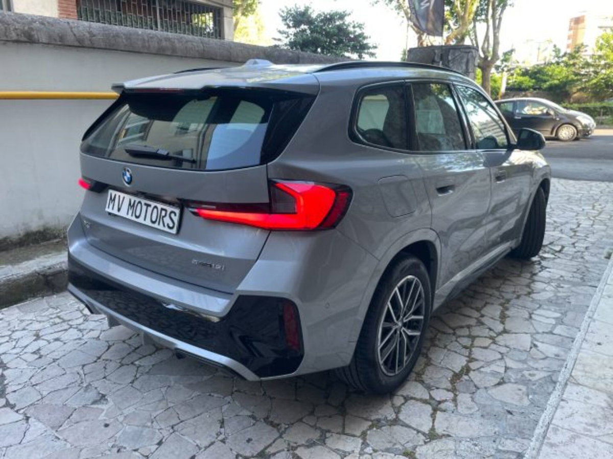 BMW X1 sDrive 18i Msport (5)