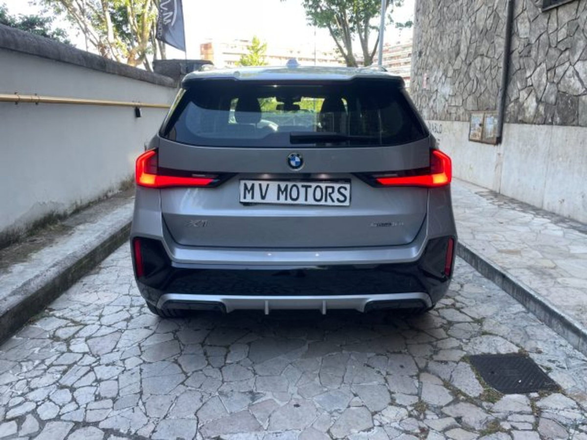 BMW X1 sDrive 18i Msport (6)