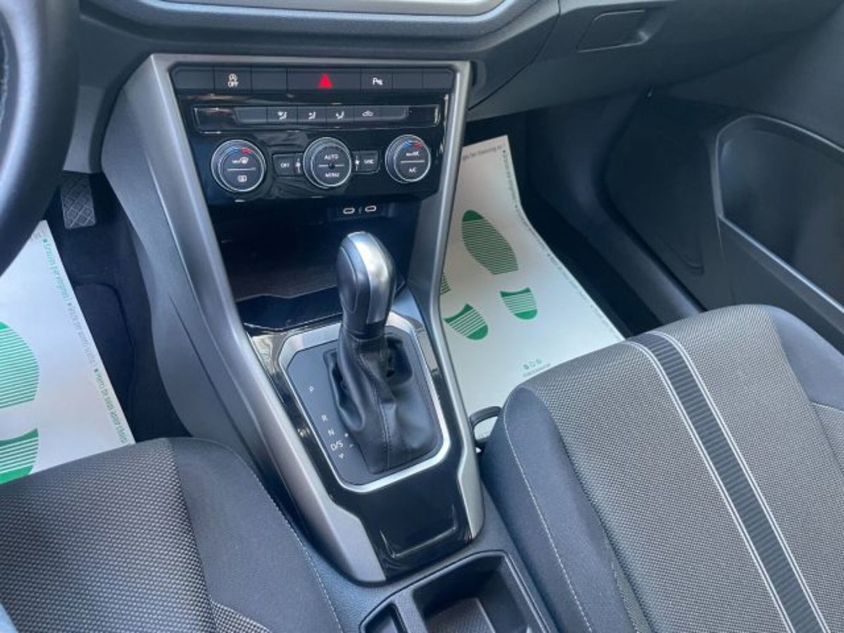 Volkswagen T-Roc 1.5 tsi Style dsg (12)