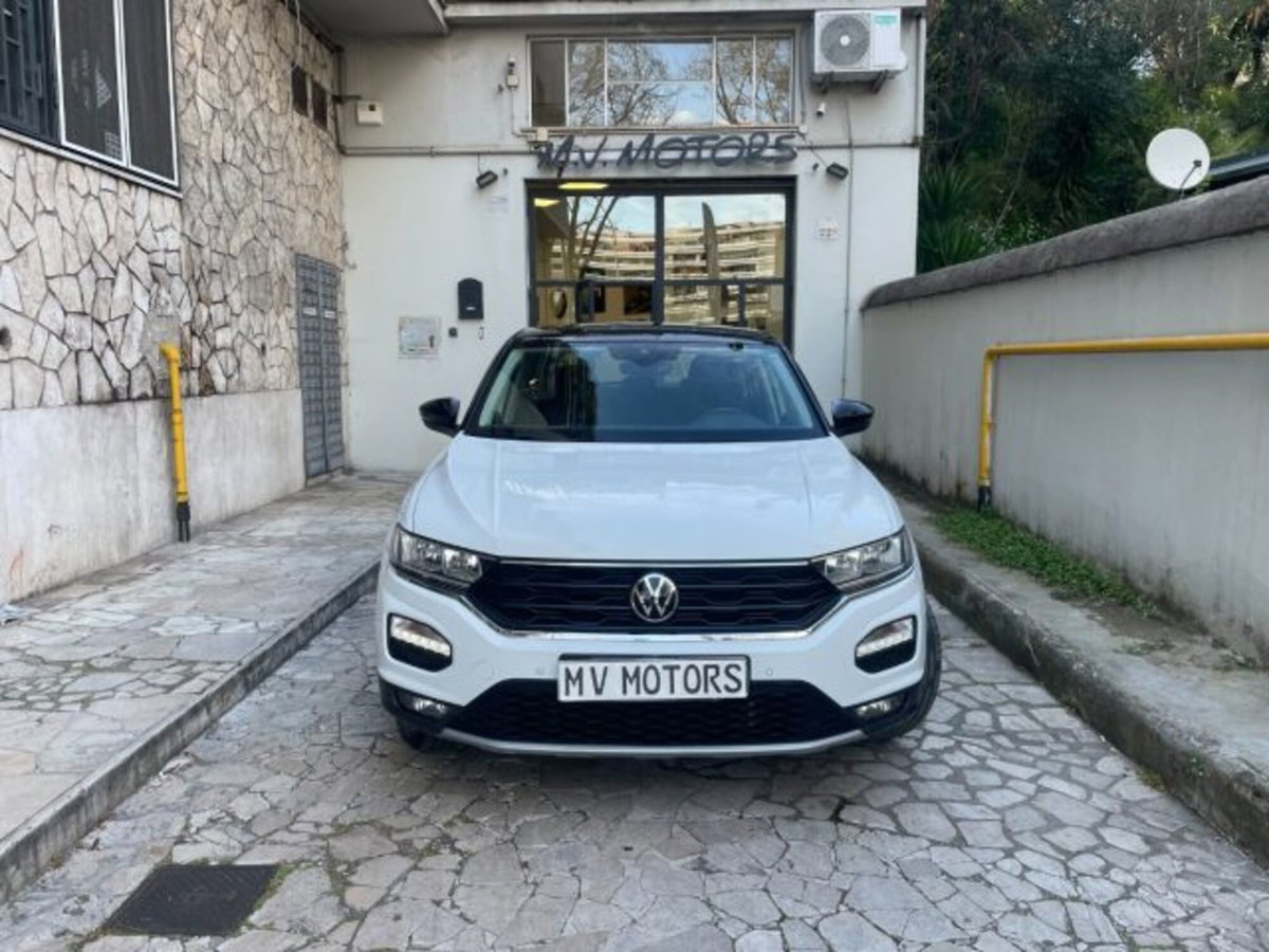 Volkswagen T-Roc 1.5 tsi Style dsg (2)