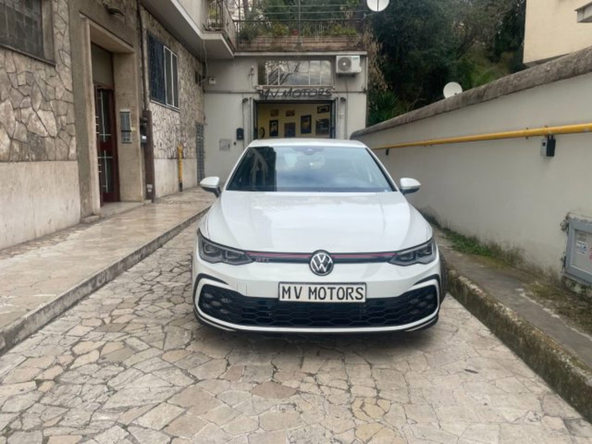 Volkswagen Golf 2.0 TSI GTI DSG (2)