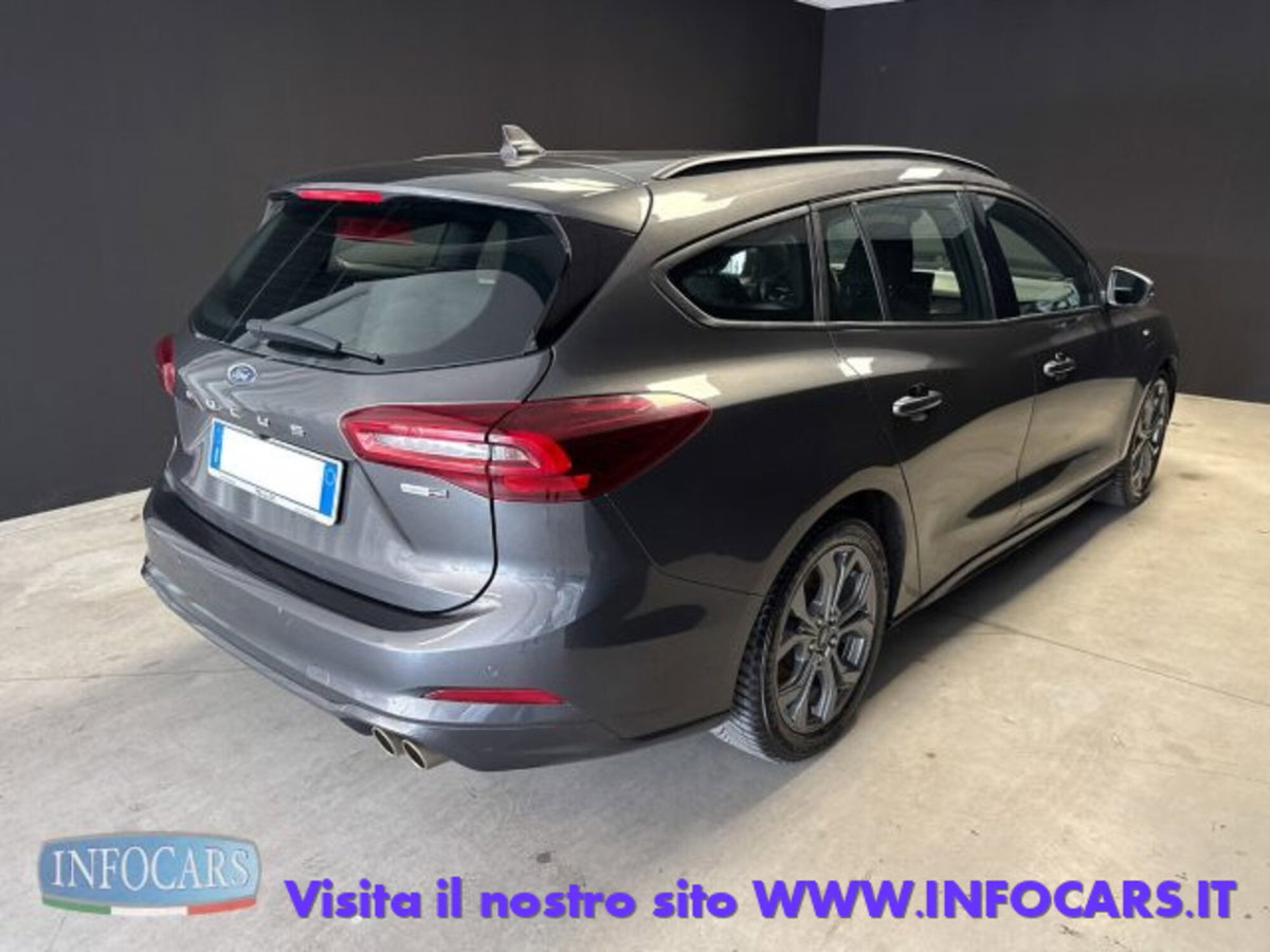 Ford Focus Station Wagon 1.0 EcoBoost Hybrid 155 CV SW ST-Line (4)