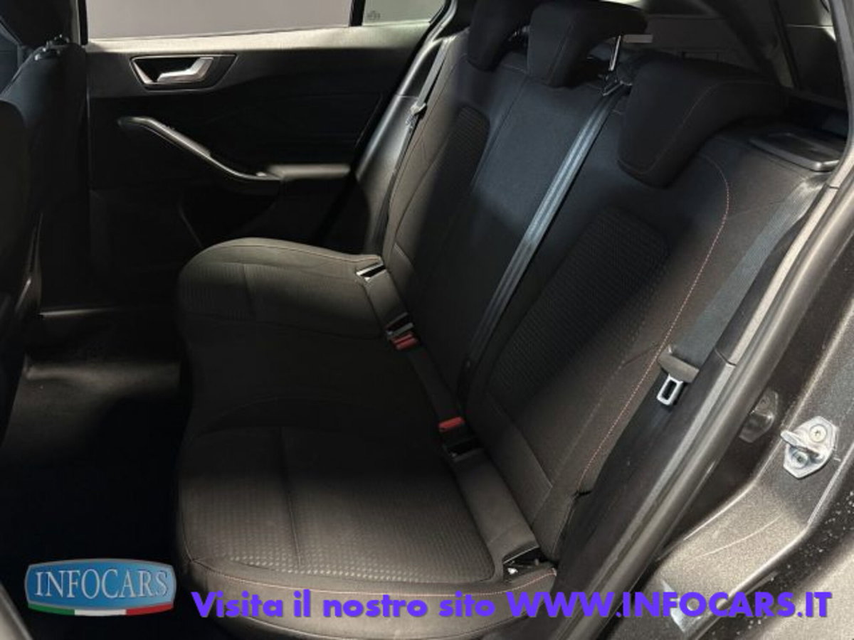 Ford Focus Station Wagon 1.0 EcoBoost Hybrid 155 CV SW ST-Line (7)