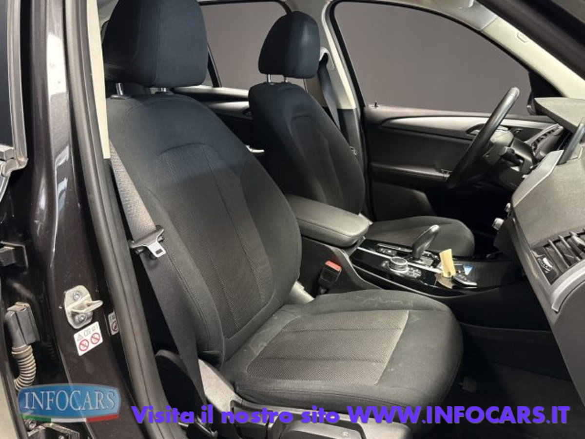 BMW X3 xdrive20d mhev 48V auto (6)