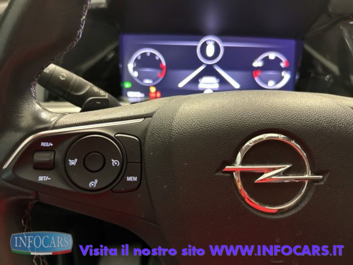 Opel Grandland 1.5 diesel Ecotec aut. Business Elegance (19)