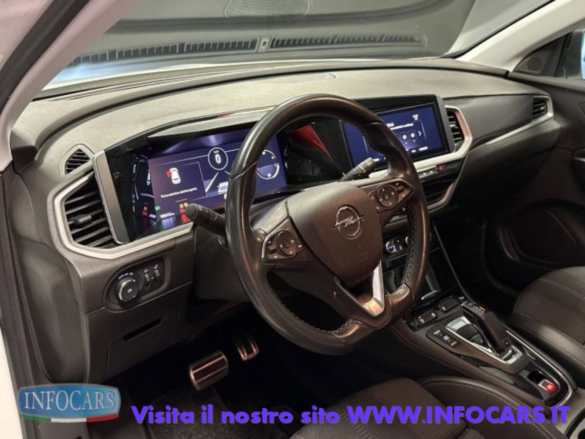 Opel Grandland 1.5 diesel Ecotec aut. Business Elegance (9)