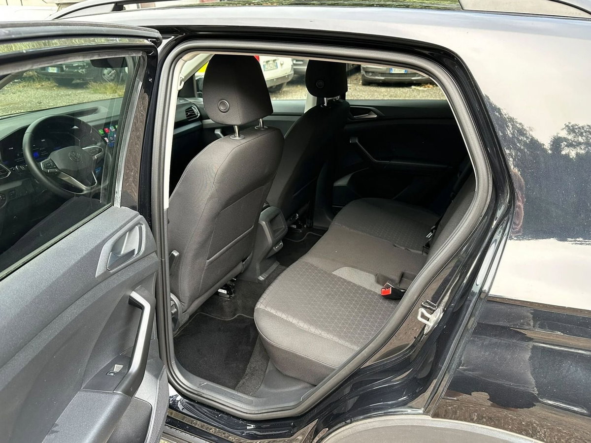 Volkswagen T-Cross 1.0 TSI 110 CV DSG Style (17)