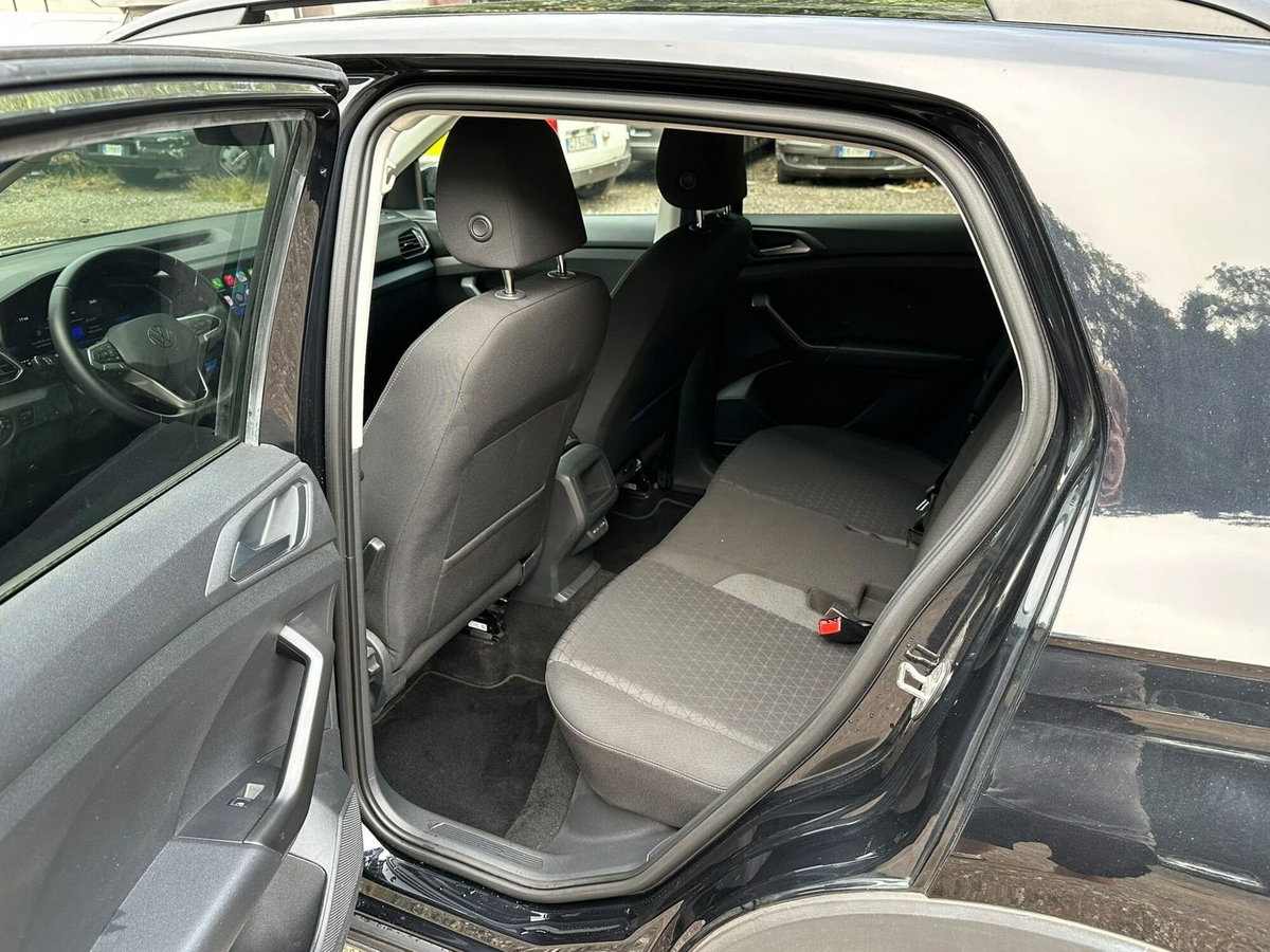 Volkswagen T-Cross 1.0 TSI 110 CV DSG Style (17)