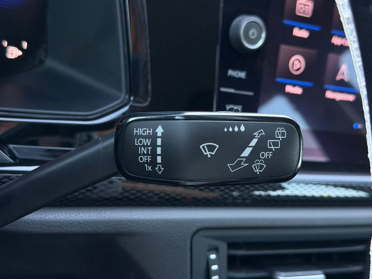 Volkswagen Polo 1.0 tsi Life 95cv (17)