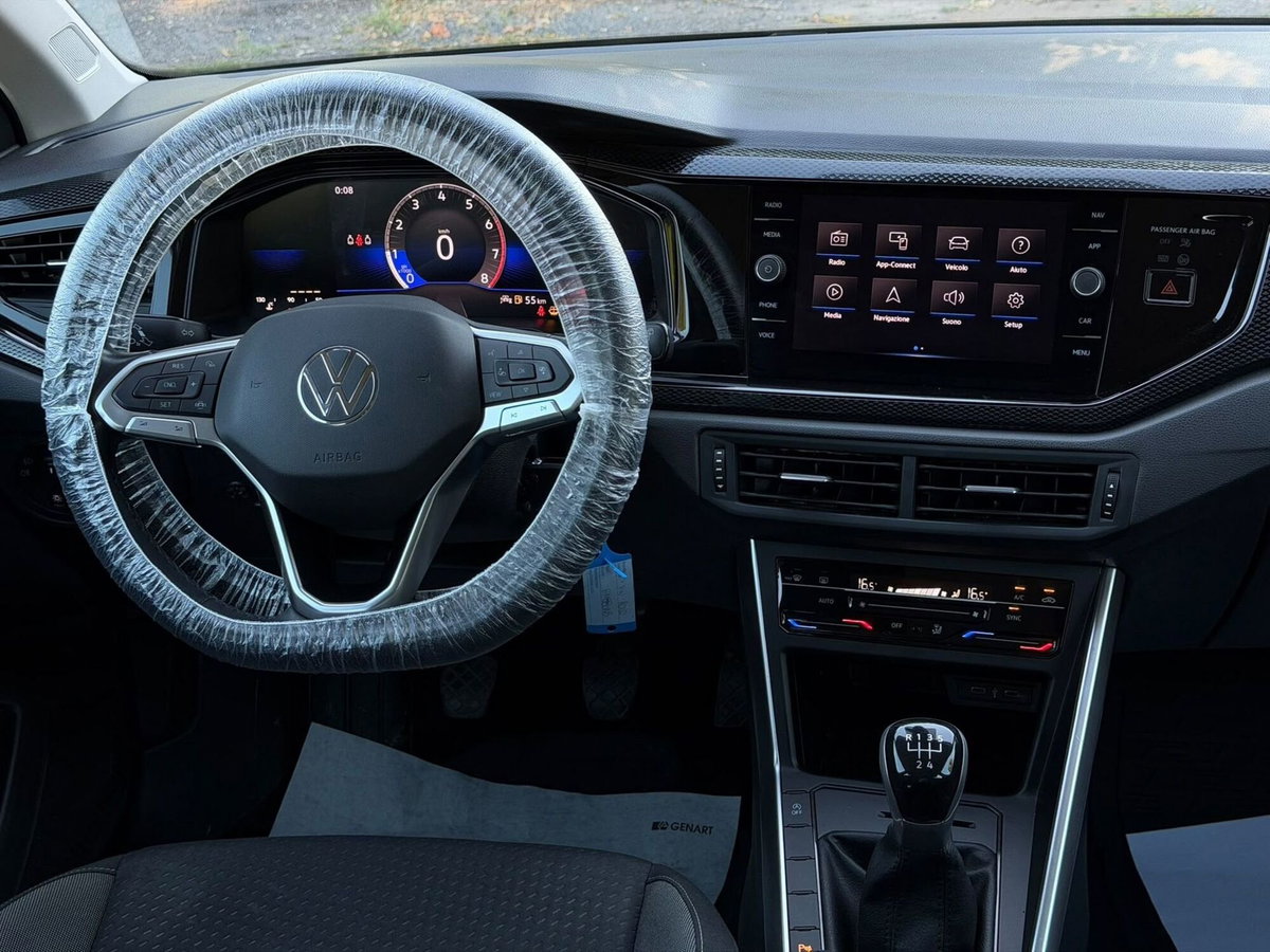 Volkswagen Polo 1.0 tsi Life 95cv (7)
