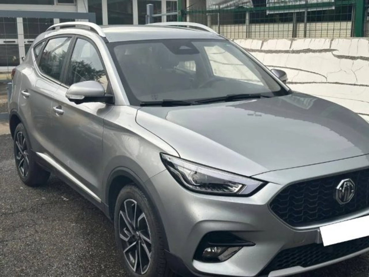 Mg ZS 1.5 Classic Luxury (2)