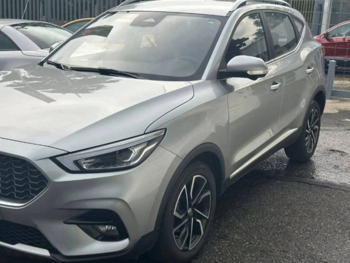 Mg ZS 1.5 Classic Luxury (3)