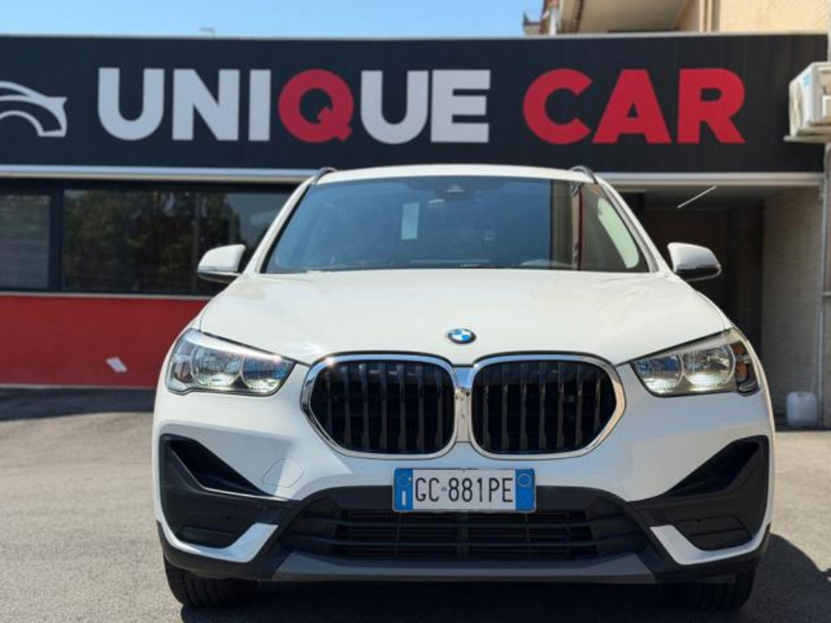BMW X1 sDrive16d Advantage (2)