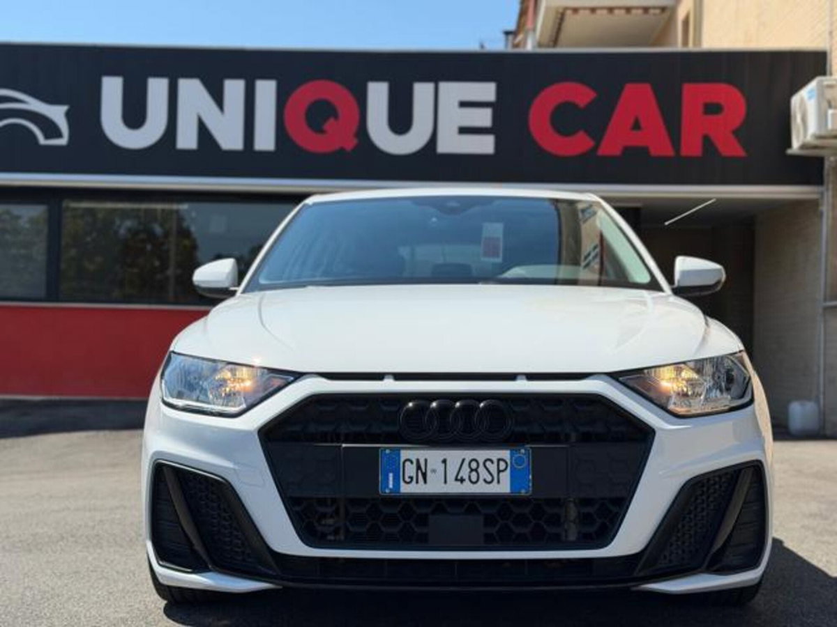 Audi A1 Sportback 35 TFSI S line edition (2)