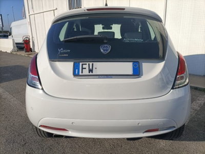 Lancia Ypsilon 1.2 69 CV 5 porte GPL Ecochic Gold (7)