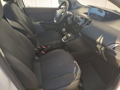Lancia Ypsilon 1.2 69 CV 5 porte GPL Ecochic Gold (9)
