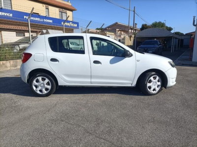 Dacia Sandero 1.2 GPL 75CV Ambiance (8)