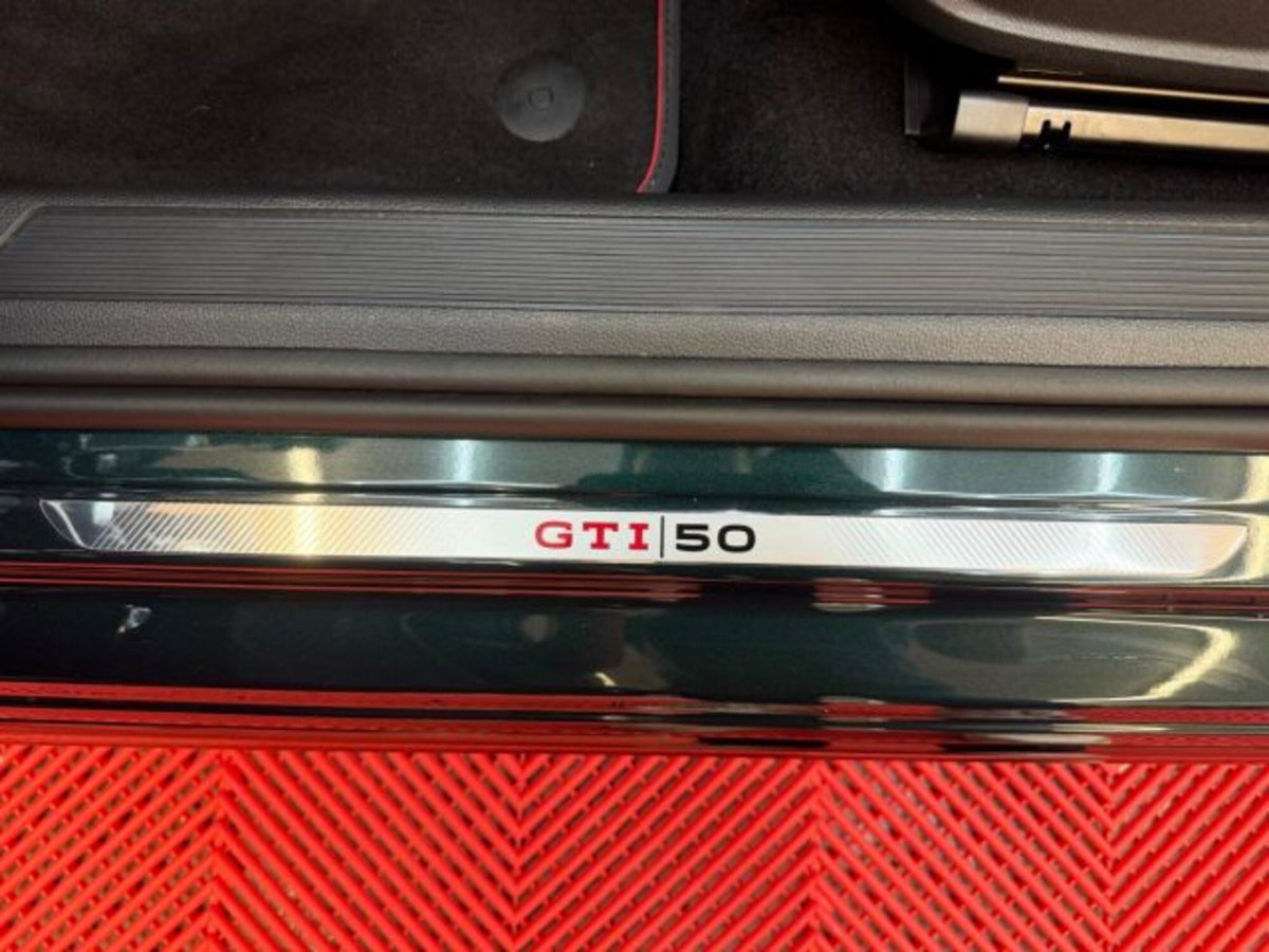 Volkswagen Golf 2.0 tsi GTI Edition 50 325cv dsg (8)