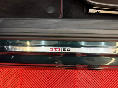 Volkswagen Golf 2.0 tsi GTI Edition 50 325cv dsg (8)