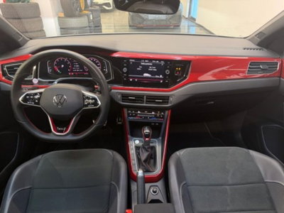 Volkswagen Polo 2.0 tsi GTI dsg (8)
