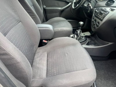 Ford Focus Station Wagon 1.8 TDCi (100CV) cat SW Zetec (17)