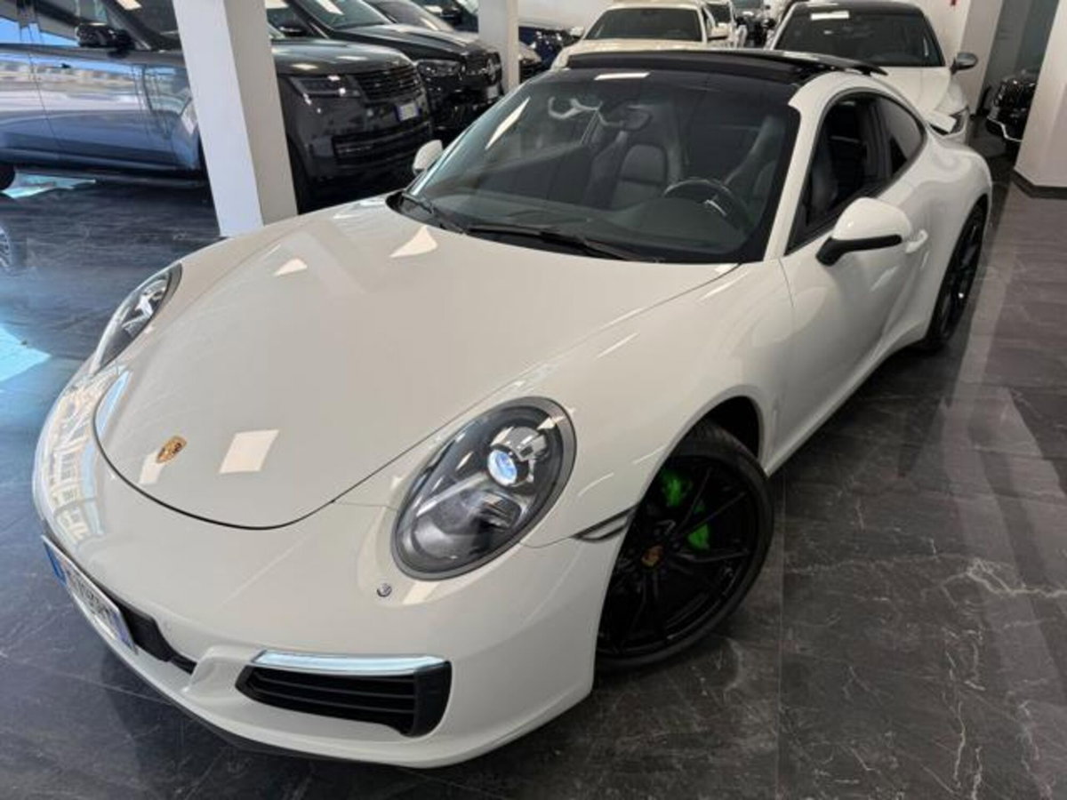 Porsche 911 Coupé 3.0 Carrera (2)
