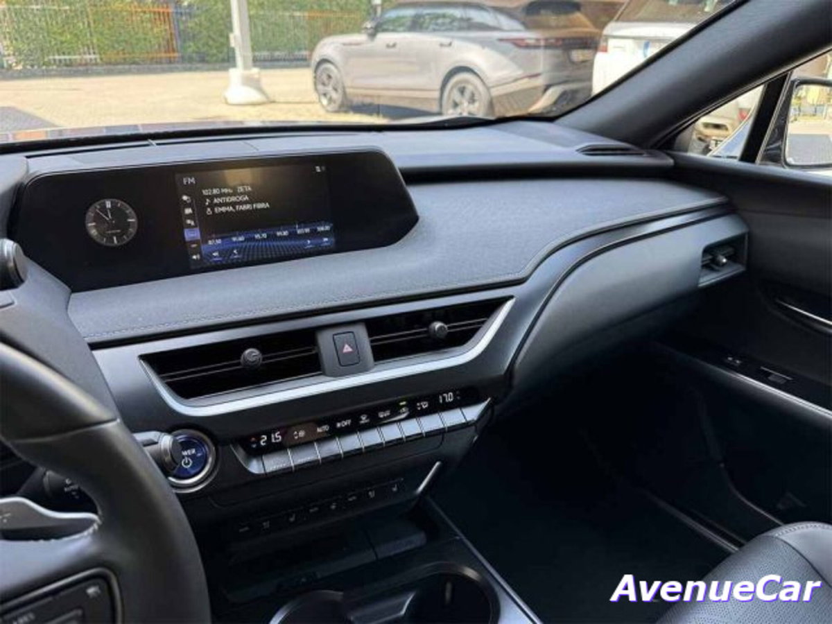 Lexus UX Full Electric Premium (16)