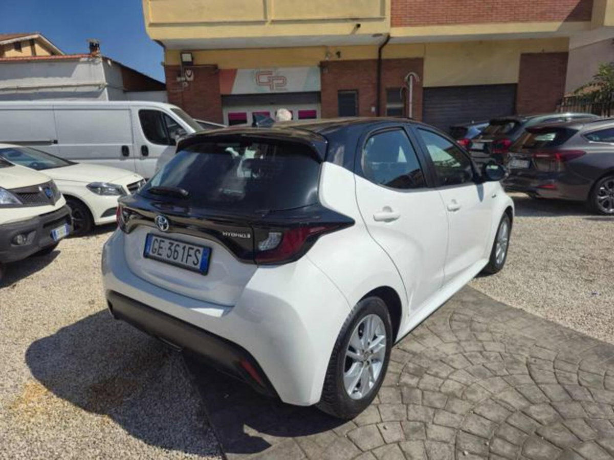 Toyota Yaris Cross 1.5 Hybrid 5p. E-CVT Premiere (4)