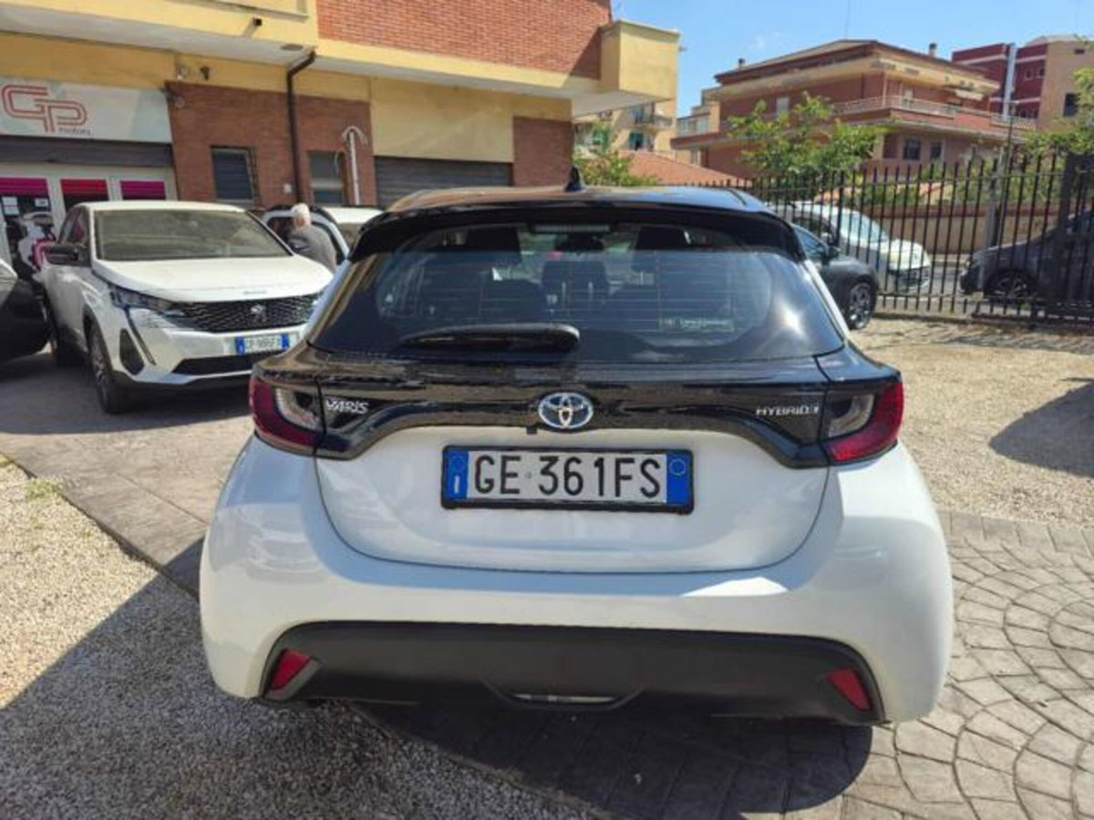 Toyota Yaris Cross 1.5 Hybrid 5p. E-CVT Premiere (6)