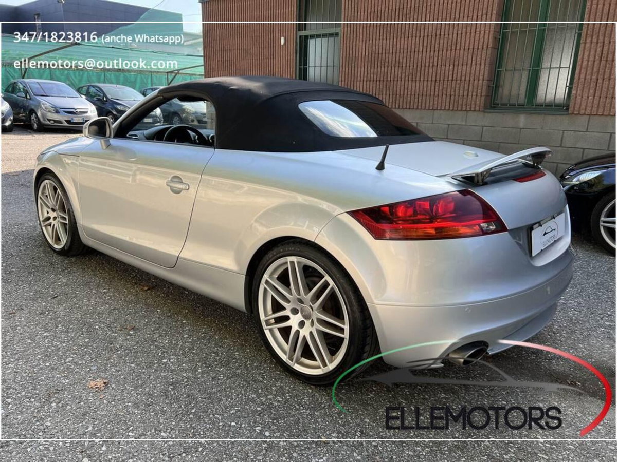 Audi TT Cabrio 2.0 TFSI (4)