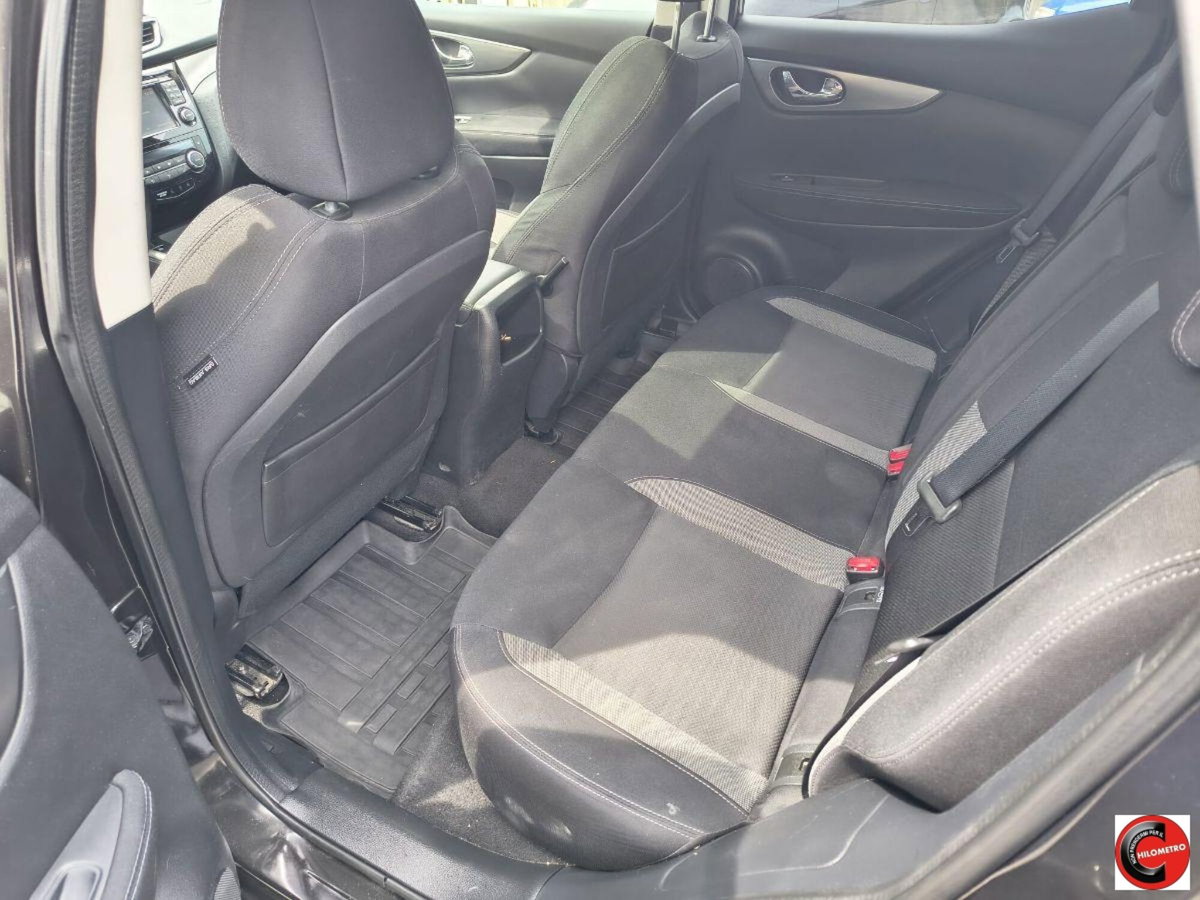 Nissan Qashqai 1.6 dCi 2WD N-Connecta (12)