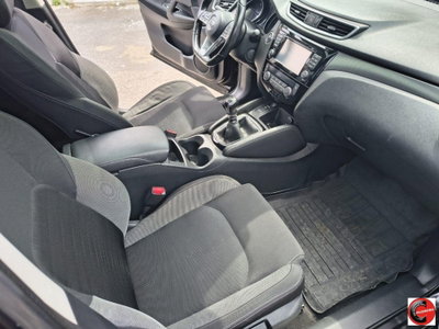 Nissan Qashqai 1.6 dCi 2WD N-Connecta (6)