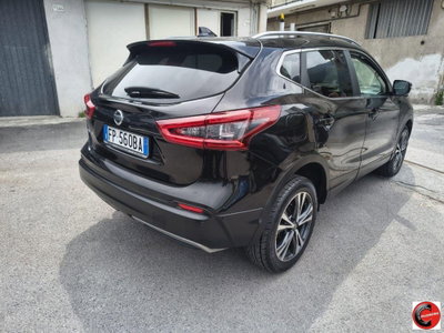 Nissan Qashqai 1.6 dCi 2WD N-Connecta (9)