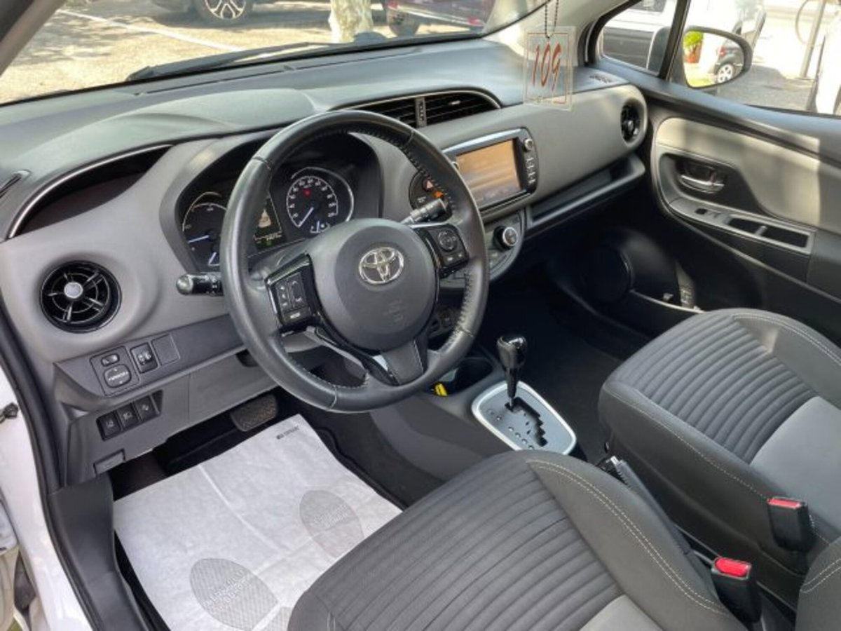 Toyota Yaris Cross 1.5 Hybrid 5p. E-CVT Premiere (8)