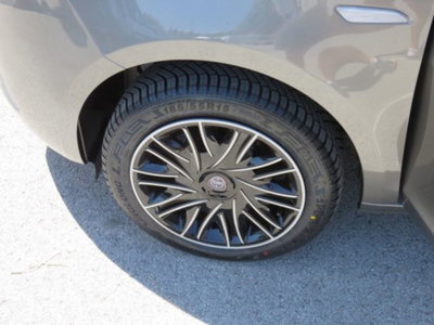 Lancia Ypsilon 1.0 FireFly 5 porte S&S Hybrid Ecochic Gold (3)