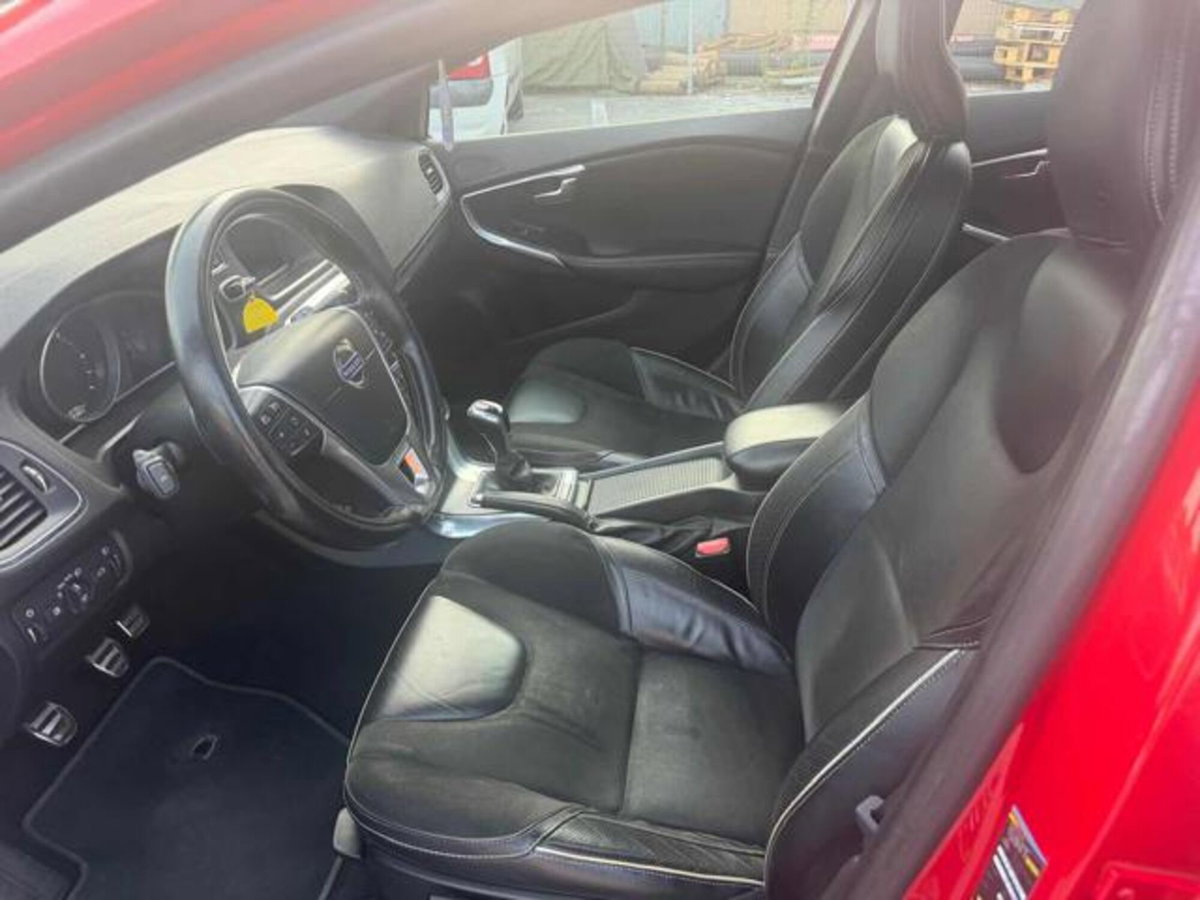 Volvo V40 D4 R-design Momentum (8)