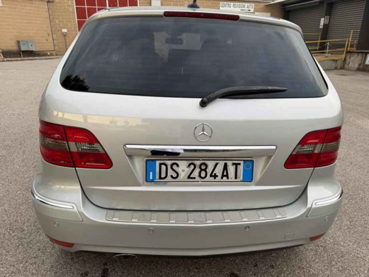 Mercedes-Benz Classe B 180 CDI (9)