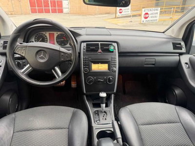 Mercedes-Benz Classe B 180 CDI (15)