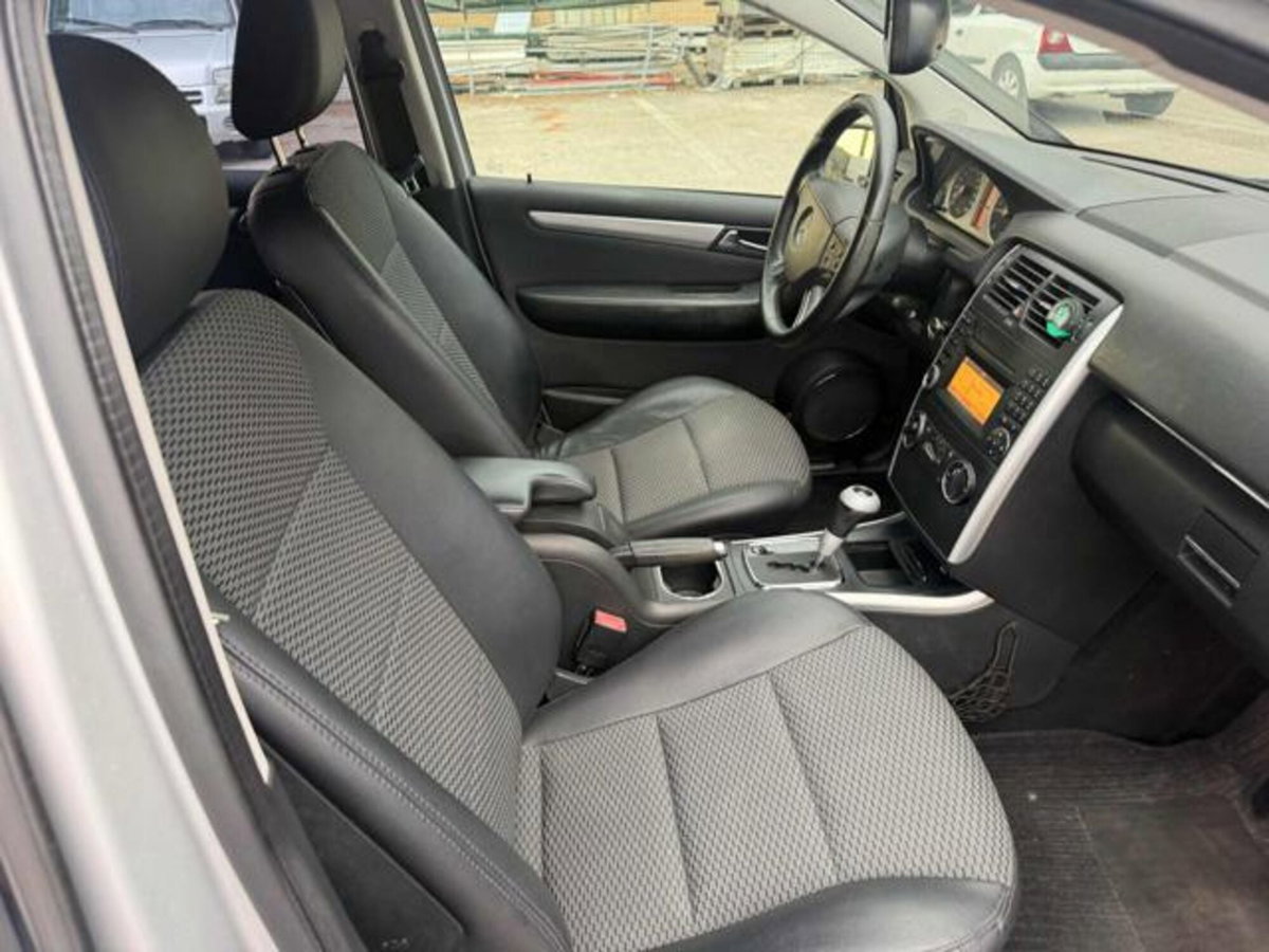 Mercedes-Benz Classe B 180 CDI (5)