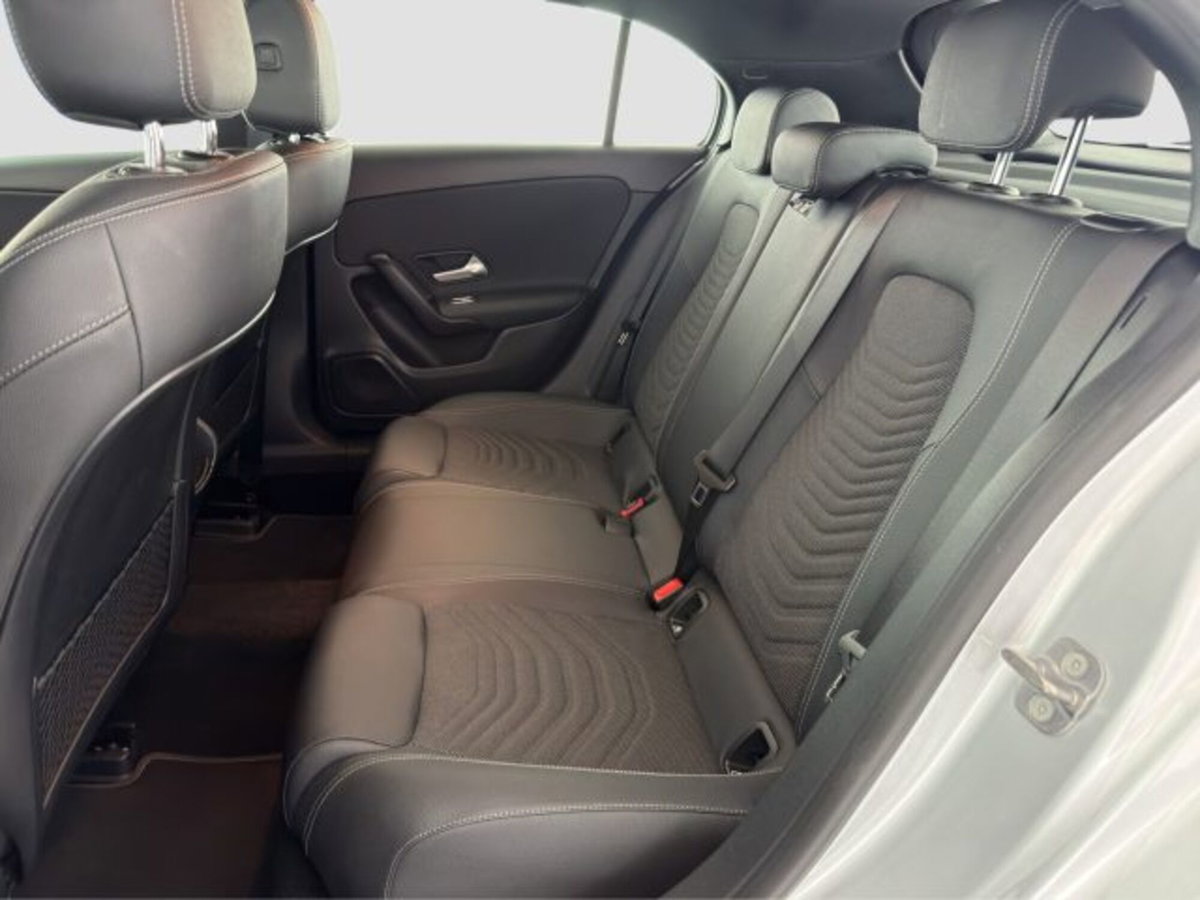 Mercedes-Benz Classe A 180 Automatic Executive (11)