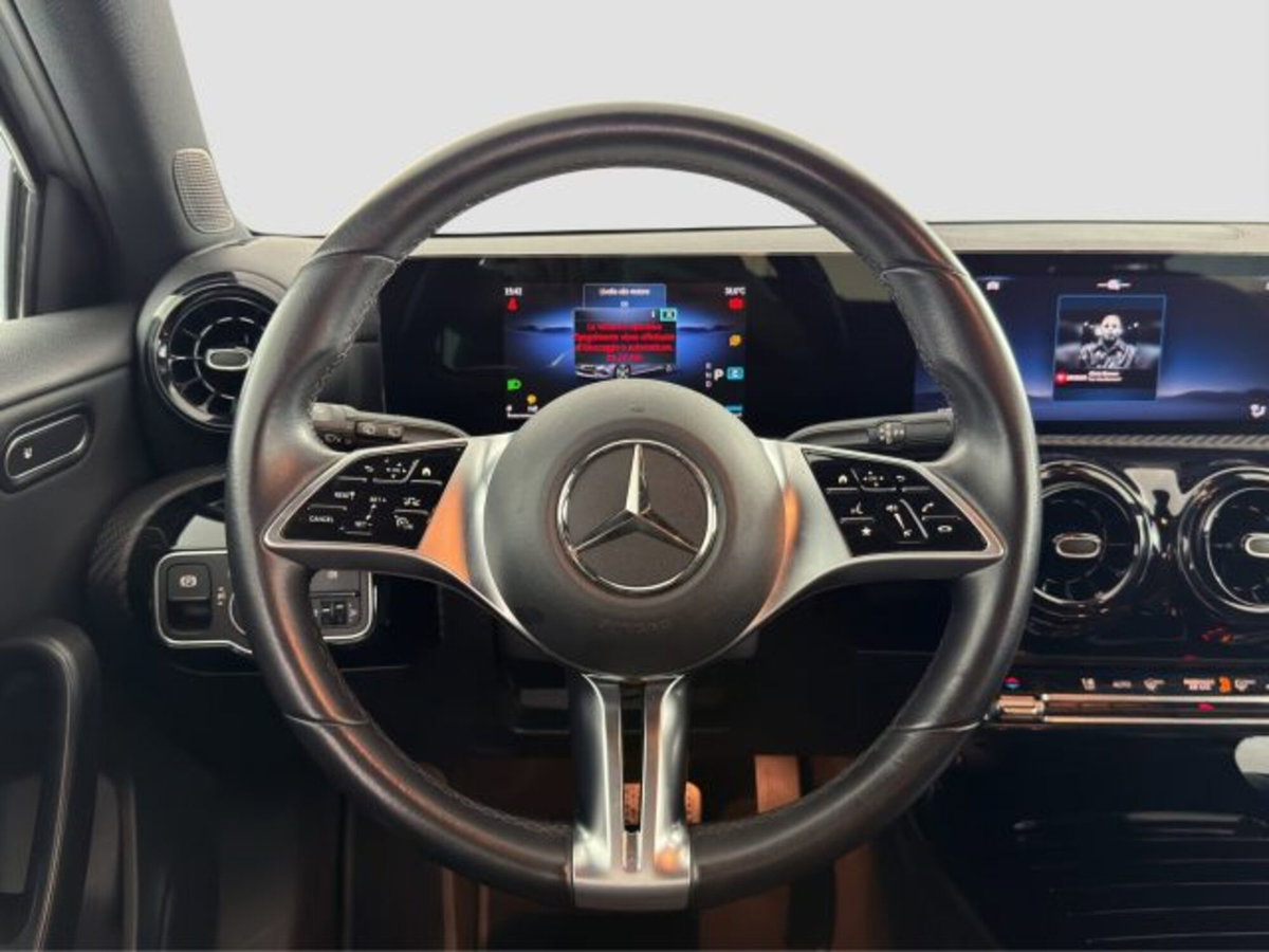 Mercedes-Benz Classe A 180 Automatic Executive (13)