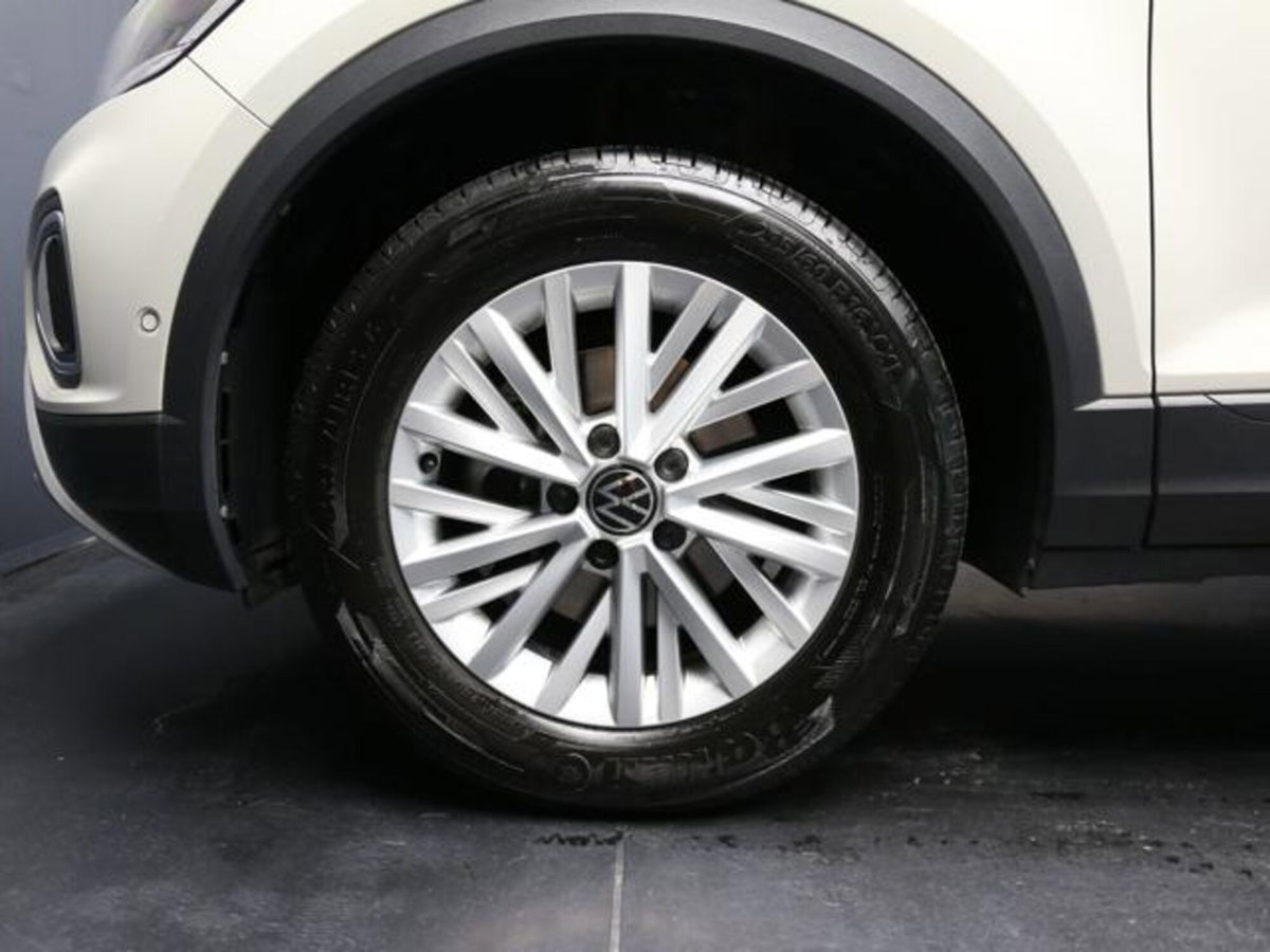 Volkswagen T-Roc 1.0 TSI Life (5)