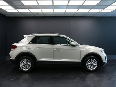 Volkswagen T-Roc 1.0 TSI Life (6)