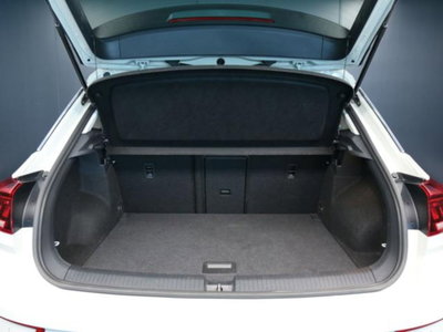 Volkswagen T-Roc 1.0 TSI Life (7)