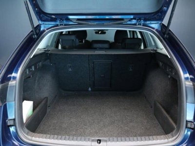 Skoda Octavia Station Wagon 2.0 TDI EVO SCR DSG Wagon Executive (7)