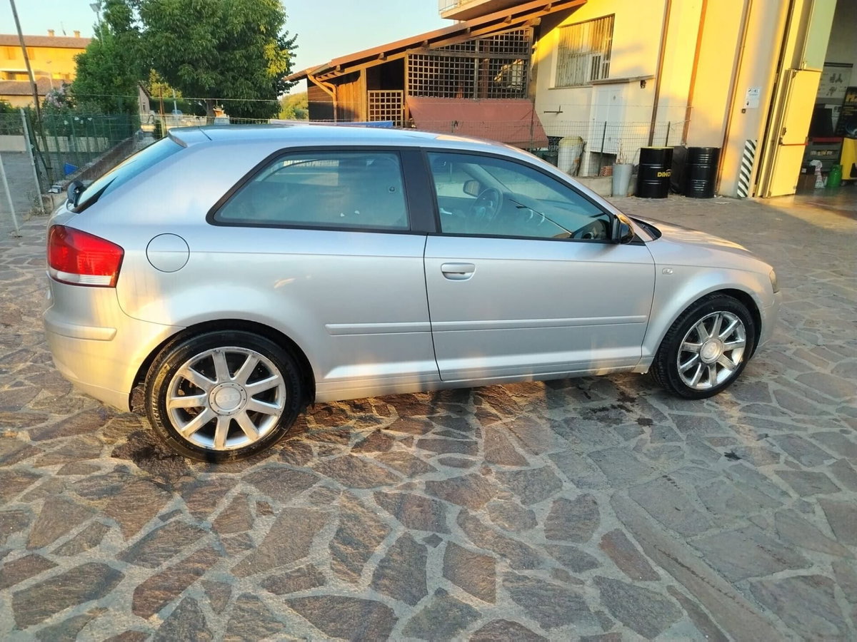 Audi A3 2.0 16V TDI Ambition (7)