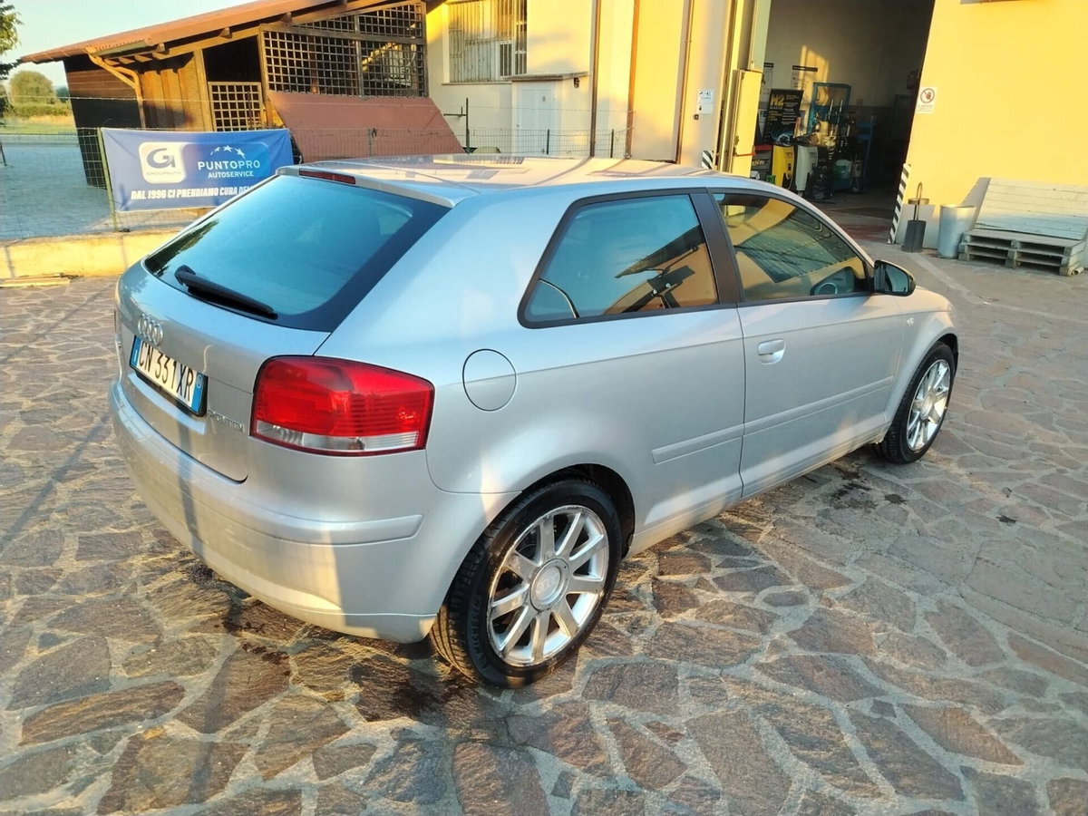Audi A3 2.0 16V TDI Ambition (9)